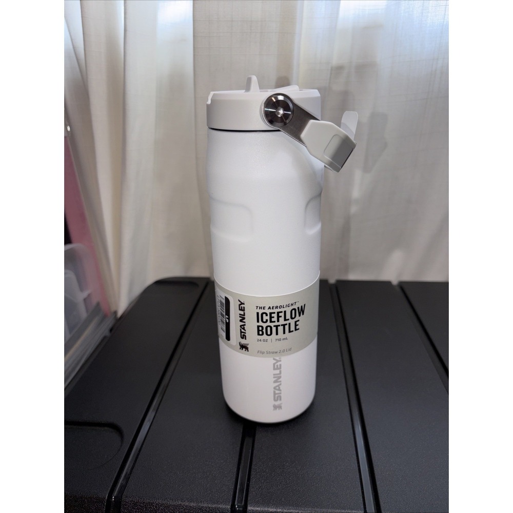 Stanley 24oz Stainless Steel IceFlow Aerolight Water Bottle White (SEE PICS) NWT